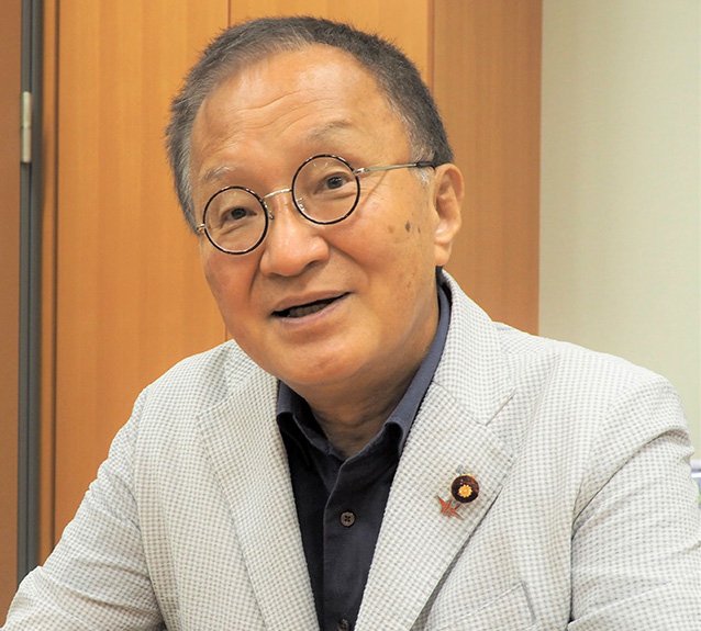 笠井亮